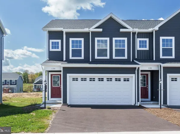 130 Dolomite Dr, Port Matilda, PA 16870
