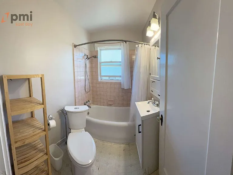 1435 Cedar St — Photo 7