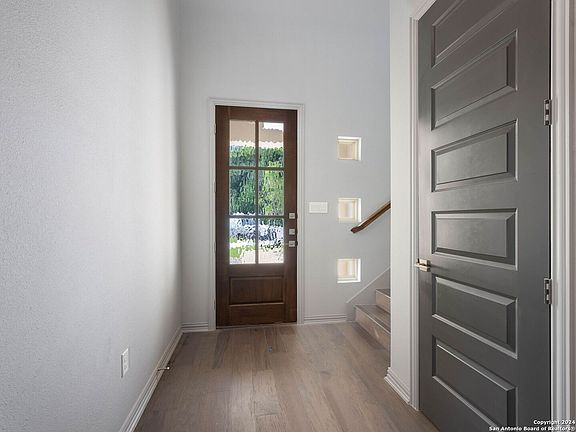 5th image of 619 QUARRY HTS #619