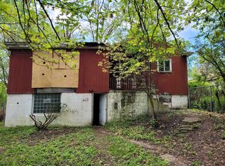 636 Dearborn St, Gary, IN 46403