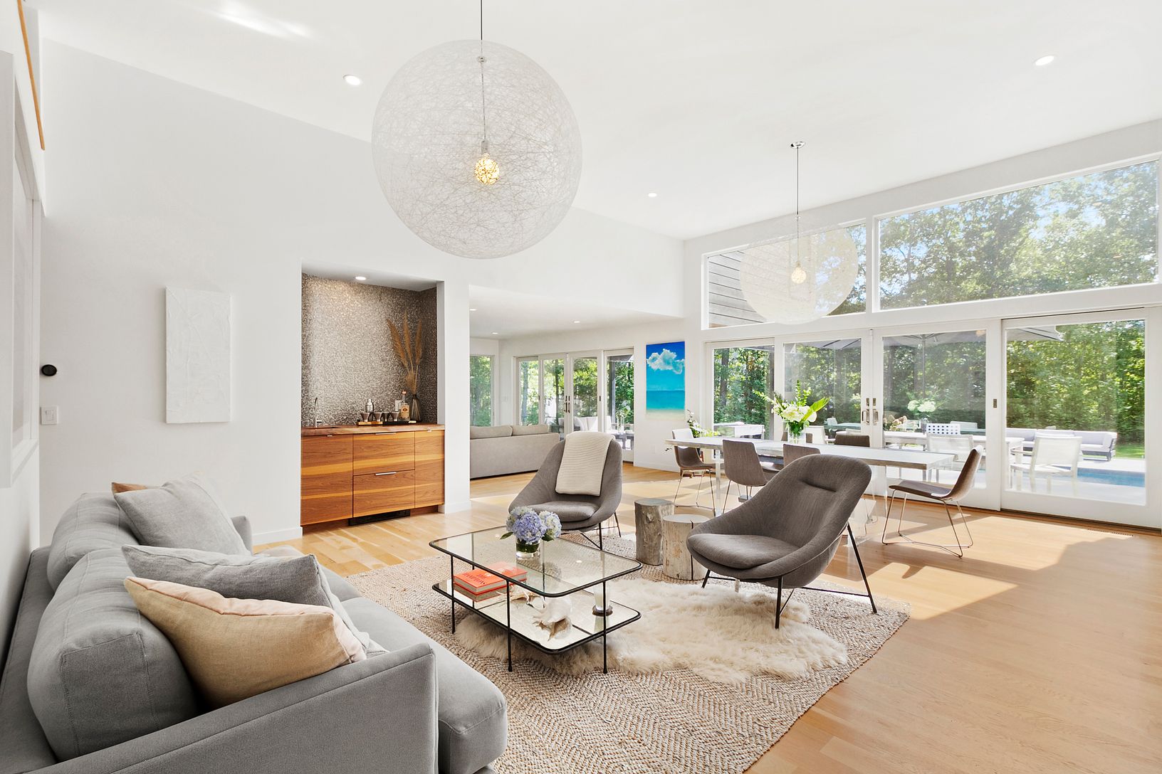 Open Light bright and airy