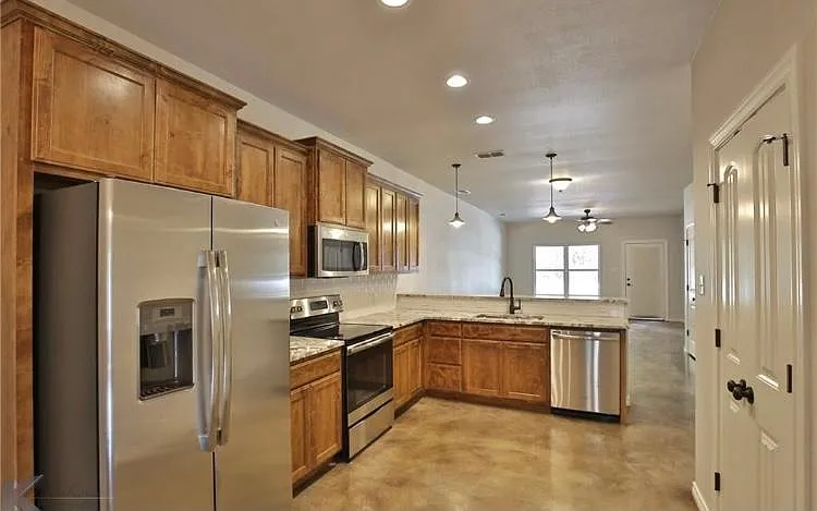 409 Private Road 1208 #B — Photo 11