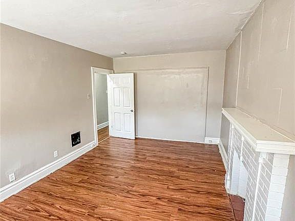 5th image of 3221 Gravois Ave
