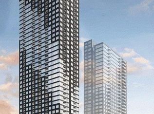 395 Square One Dr #3001, Mississauga, ON L5B 0E2