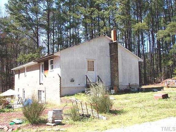 2nd image of 1616 Wackena Rd