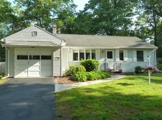 25 Mayfield St, Springfield, MA 01108