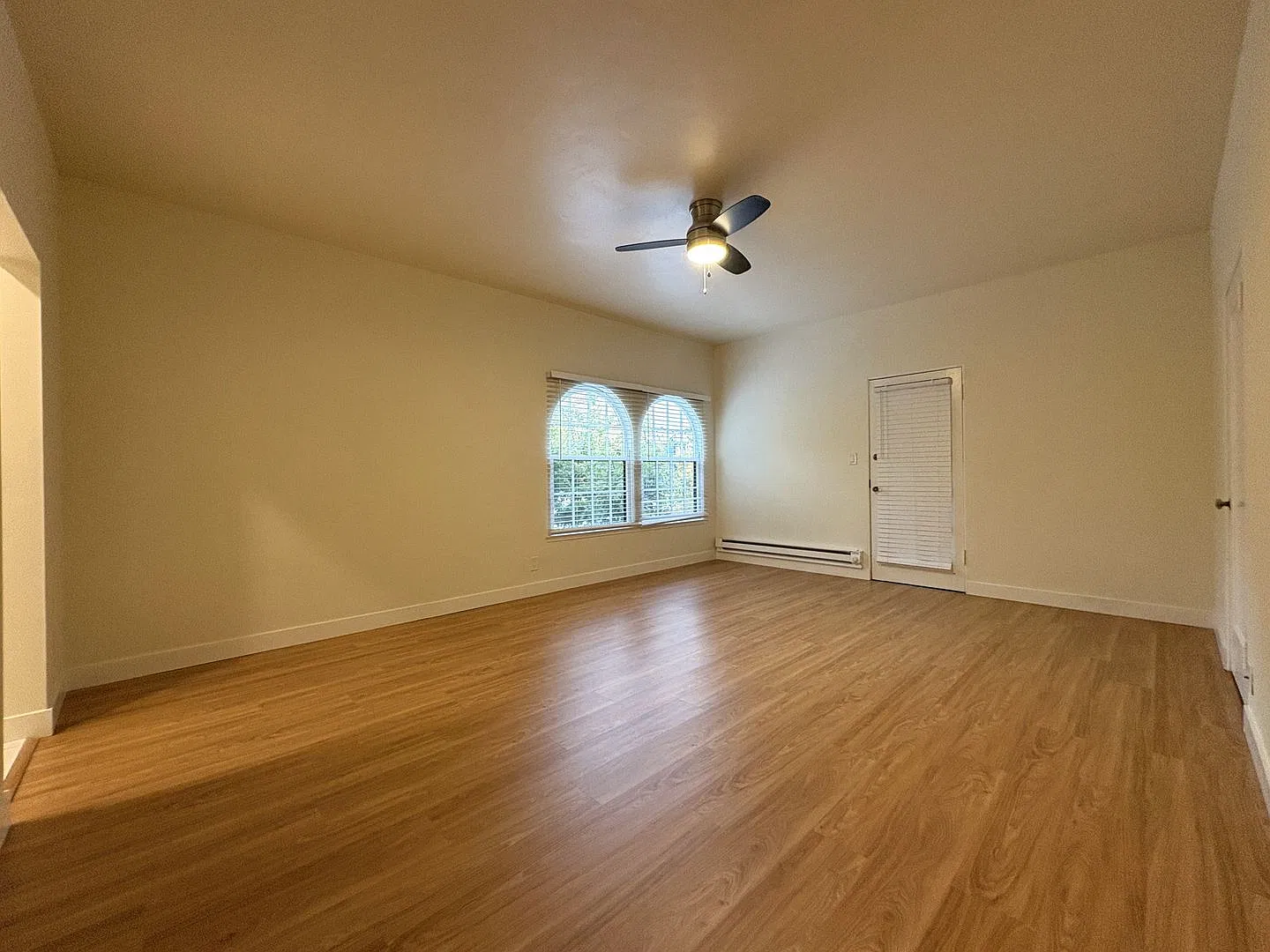 Bright & Updated Studio in Prime Palo Alto Location — Photo 4