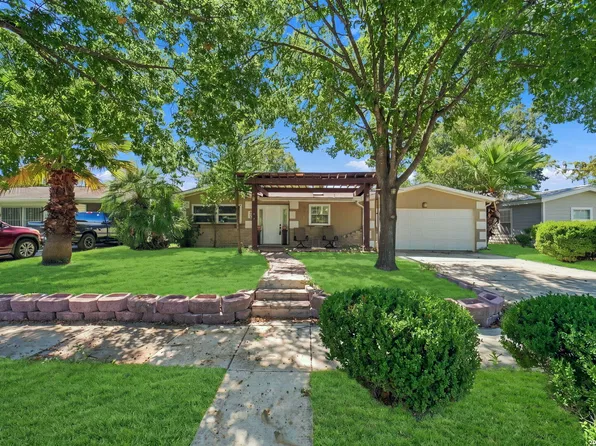 234 Hillwood Dr, San Antonio, TX 78213