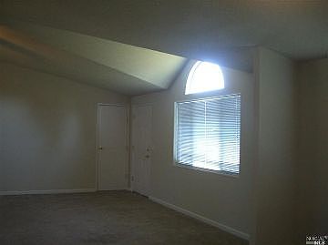 3rd image of 141 Lovers Ln