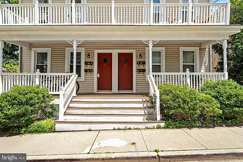 69 Pine St #2 Photo 1