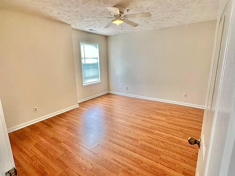 217 Waterdown Dr #7 — Photo 7