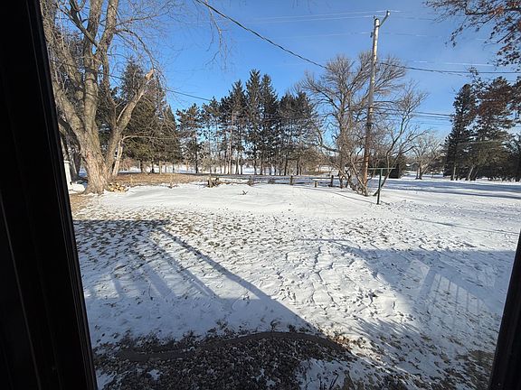 3rd image of 307 E Richway Dr