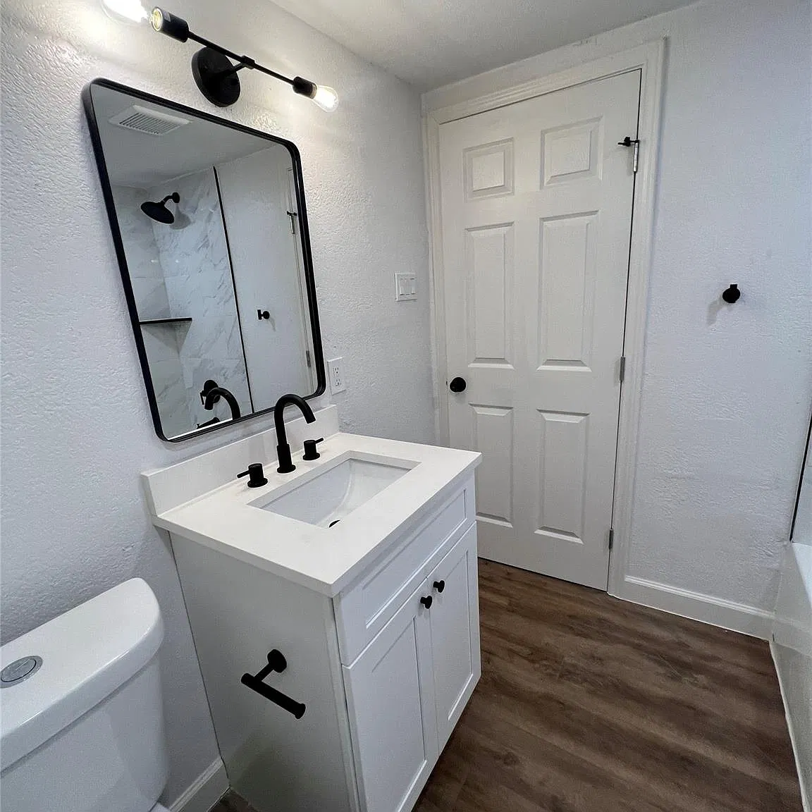 2 bed, 650 sqft, $1,500 — Photo 4