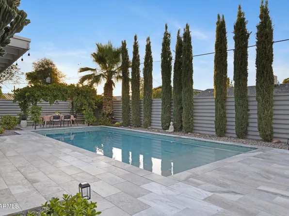 8738 E Rose Ln, Scottsdale, AZ 85250