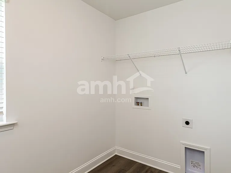 4044 Williams Road Ext — Photo 18