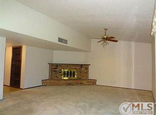 2610 Ridgemoor Ct, Arlington, TX 76016