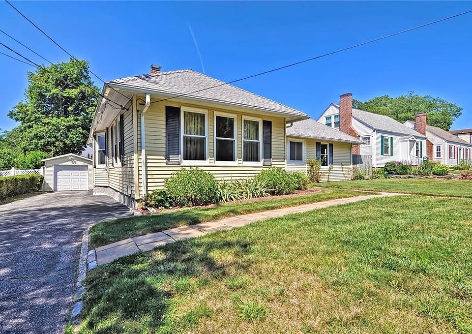 1st image of 25 Armington Ave E