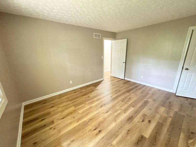 387 Huber Village Blvd #387 — Photo 8