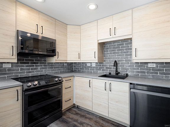 3rd image of 550 15th St Unit 705