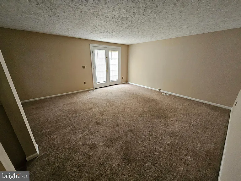 104 Township Ct — Photo 25