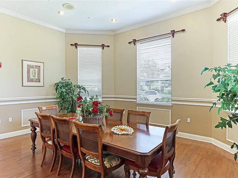 5122 Northridge Rd #307 — Photo 43