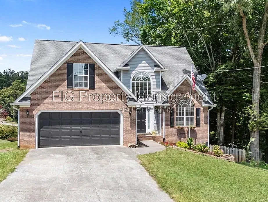 3 bed, 3.0 bath, 2125 sqft, $2,400 — Photo 1