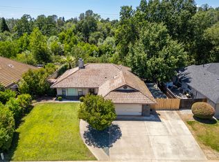 3664 Somerset Ave, Redding, CA 96002