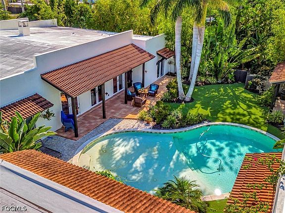3rd image of 1291 Caloosa Dr