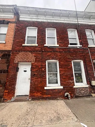 190 Heckel St #2 Photo 1