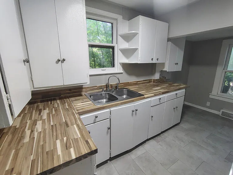 3016 School St — Photo 4