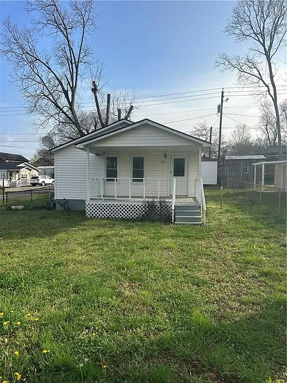 Building Photo - 617 Cassville Rd