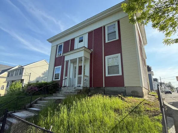 Studio Apartment for Rent Utilities Included!, 426 Fletcher St, Lowell, MA 01854