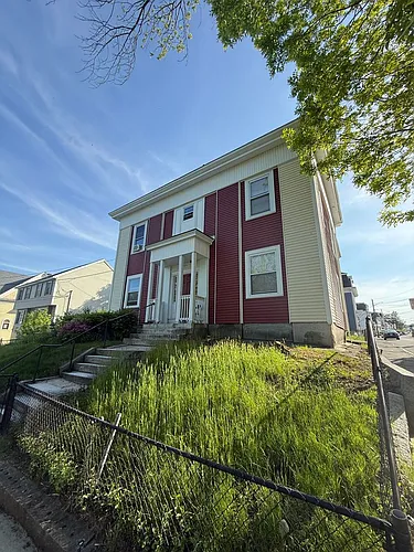 426 Fletcher St Photo 1