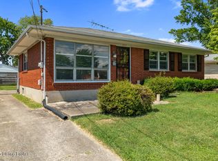 3407 Twin Oak Ln, Louisville, KY