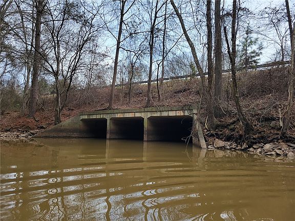 4th image of 0 Beaver Ln