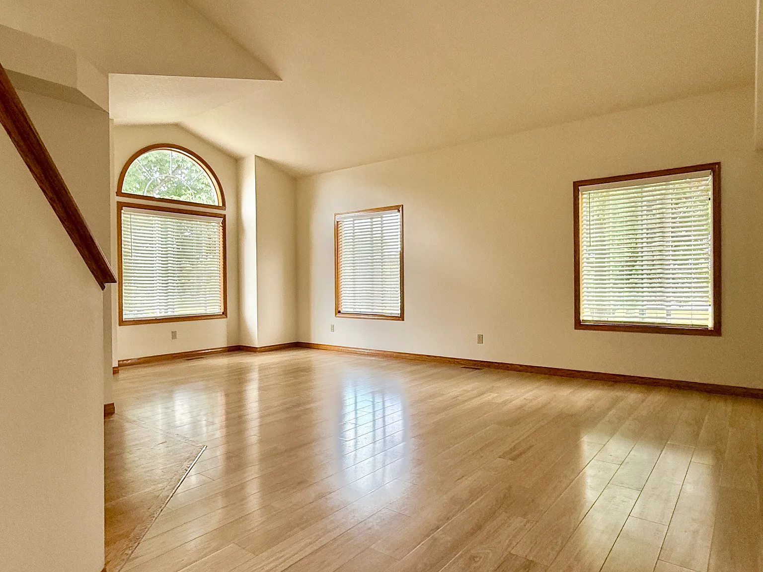 3019 Indigo Cir N — Photo 2