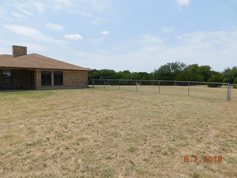 2315 E Highway 190 — Photo 46