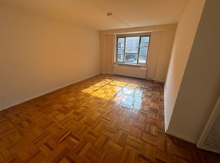 188-04A 64th Ave #2I, Fresh Meadows, NY 11365
