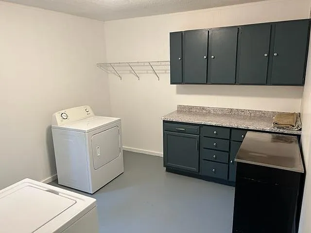406 Taft St — Photo 14
