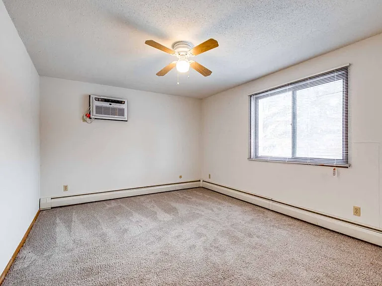 Silver Bell Apartments — Photo 30