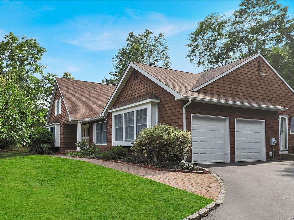 1st image of 8 Sage Brush Court