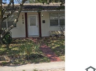 1010 N 69th Way, Hollywood, FL 33024