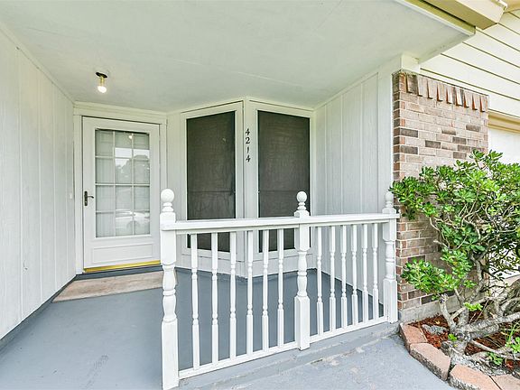 4th image of 4214 Rainy River Dr