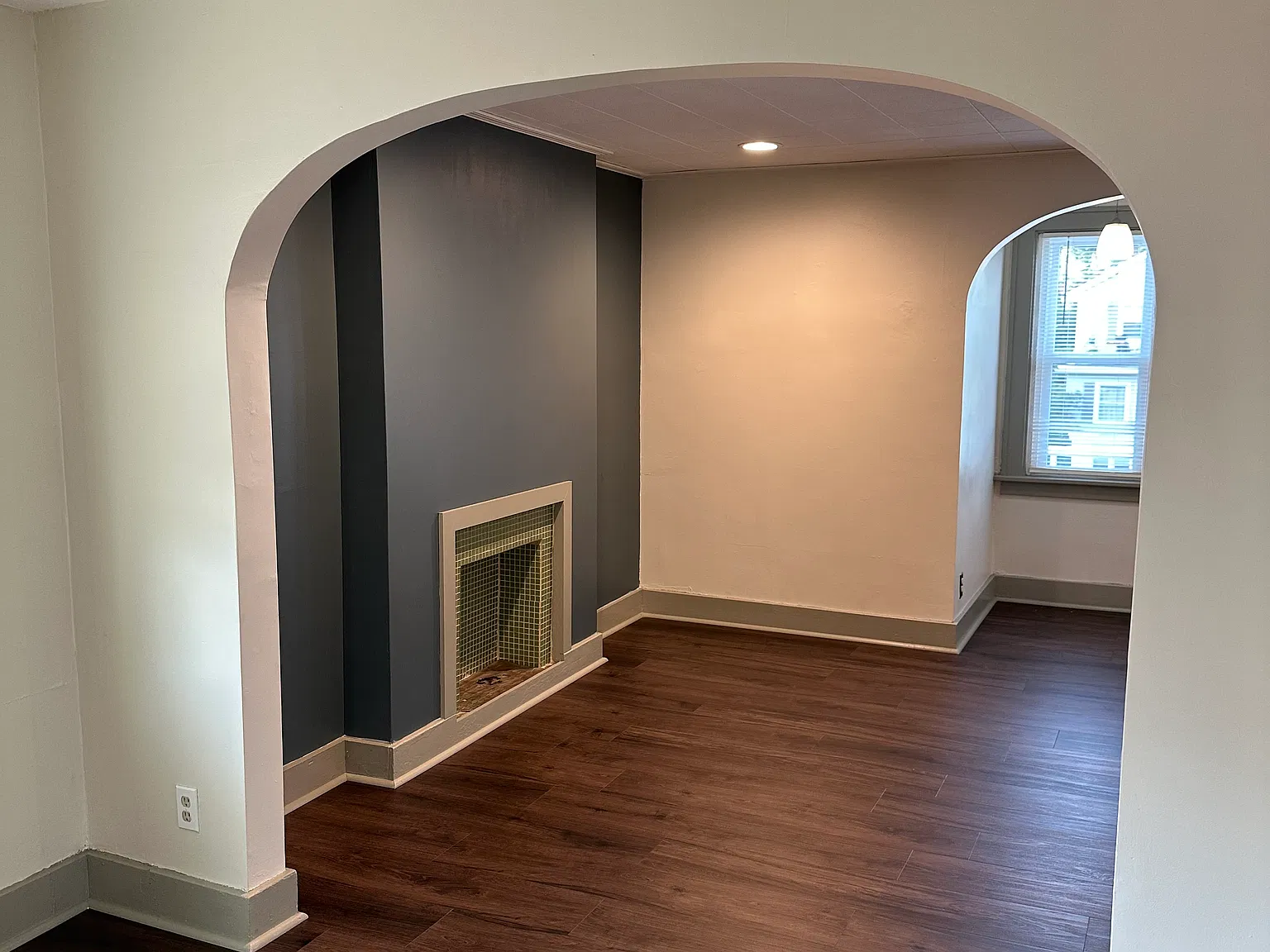 2 bed, 1000 sqft, $1,400 — Photo 4