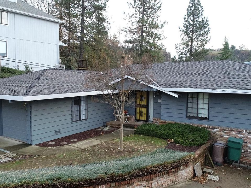 2nd image of 806 Blue Bell Ct