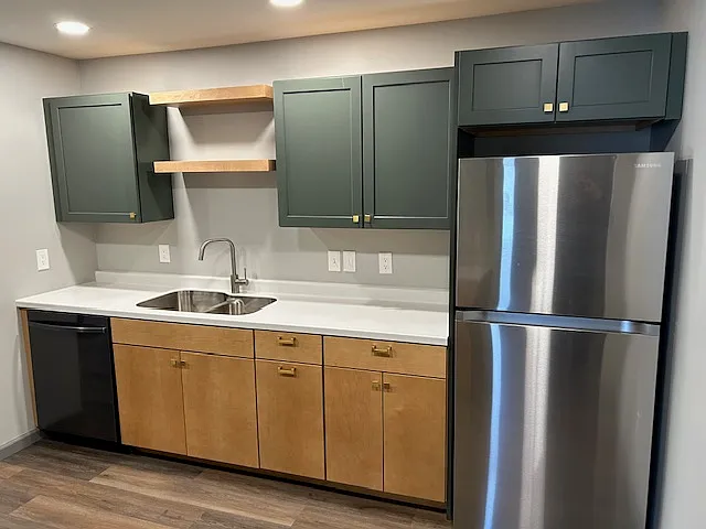 2 bed, 1000 sqft, $1,500 — Photo 2