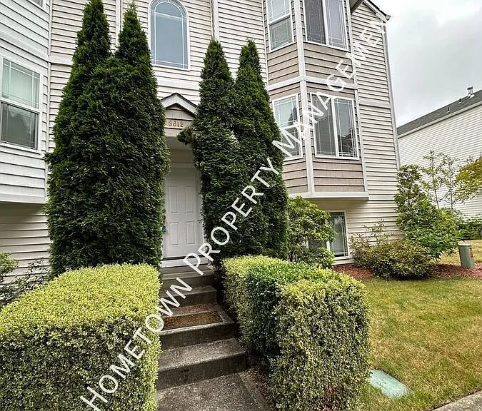 8612 Sweetbrier Loop SE — Photo 1