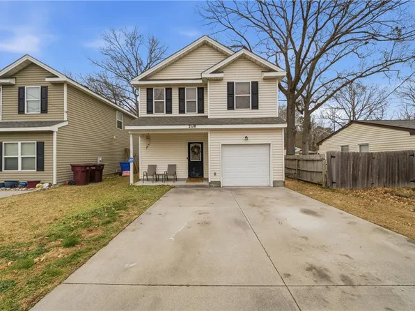 2118 Weber Ave, Chesapeake, VA 23320