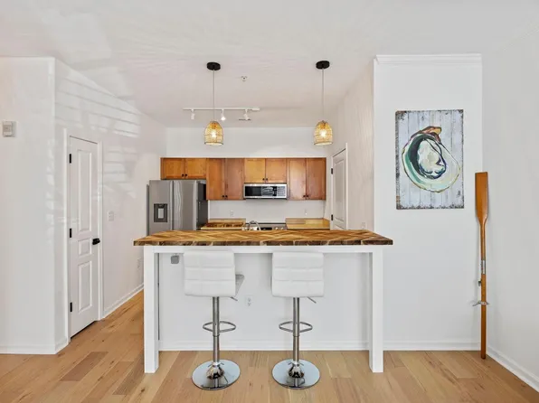 200 Bucksley Ln Unit 105, Daniel Island, SC 29492