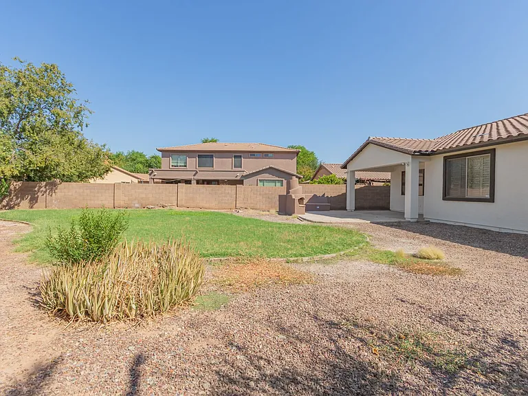 2206 W Fawn Dr — Photo 33